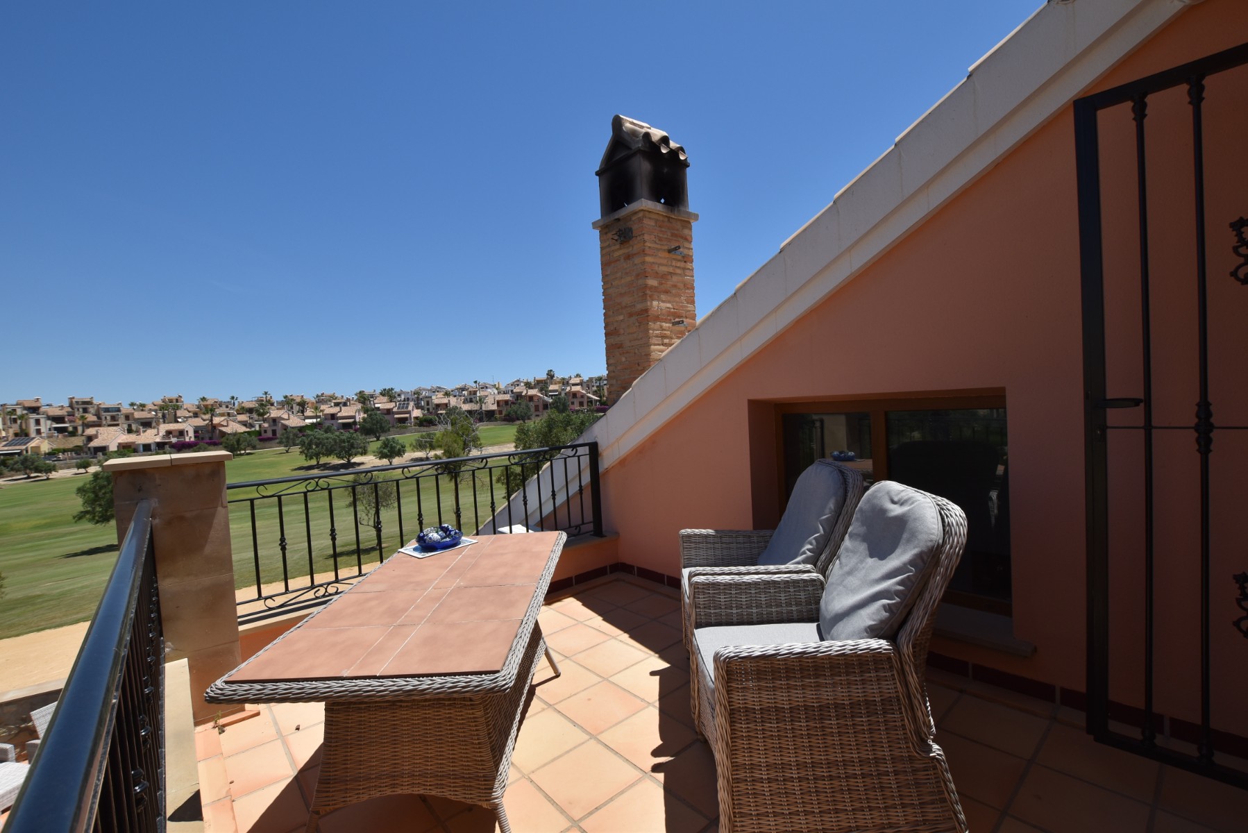 Terrace in villa for sale in Algorfa