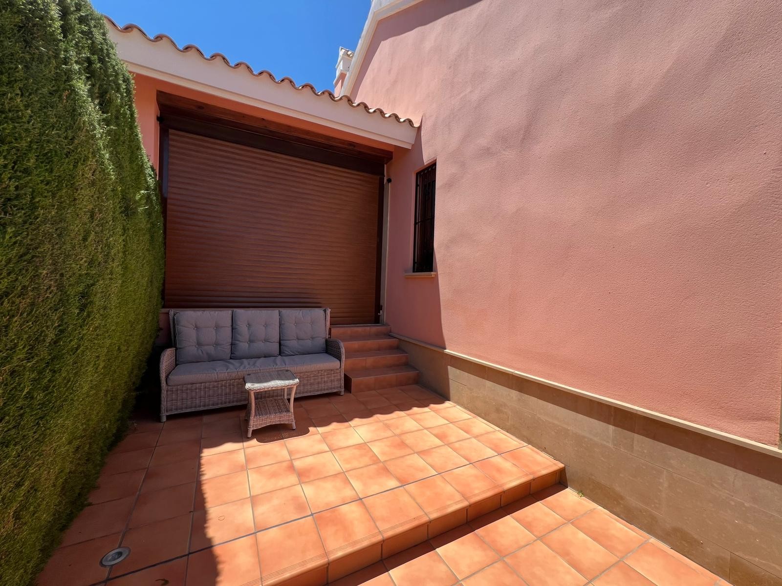 Pool area in villa for sale in Algorfa