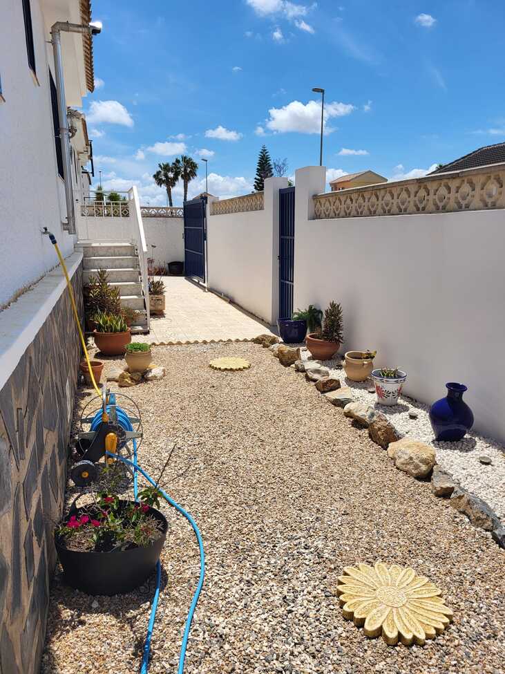 Exterior view in villa for sale in Camposol