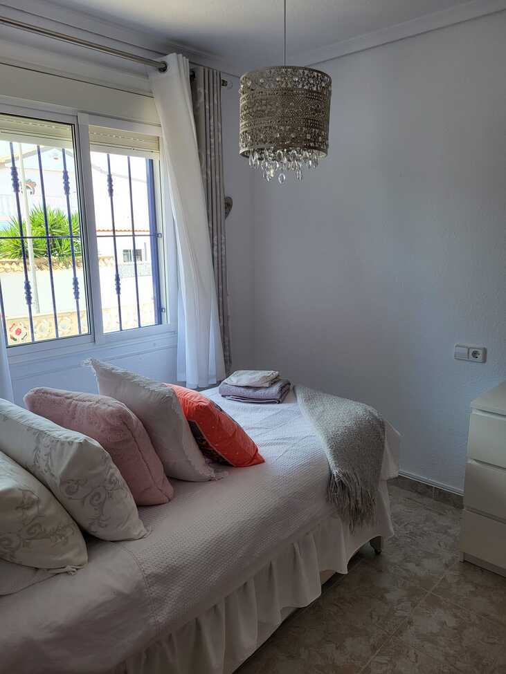 Dining area in villa for sale in Camposol