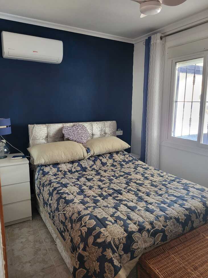 Bedroom in villa for sale in Camposol