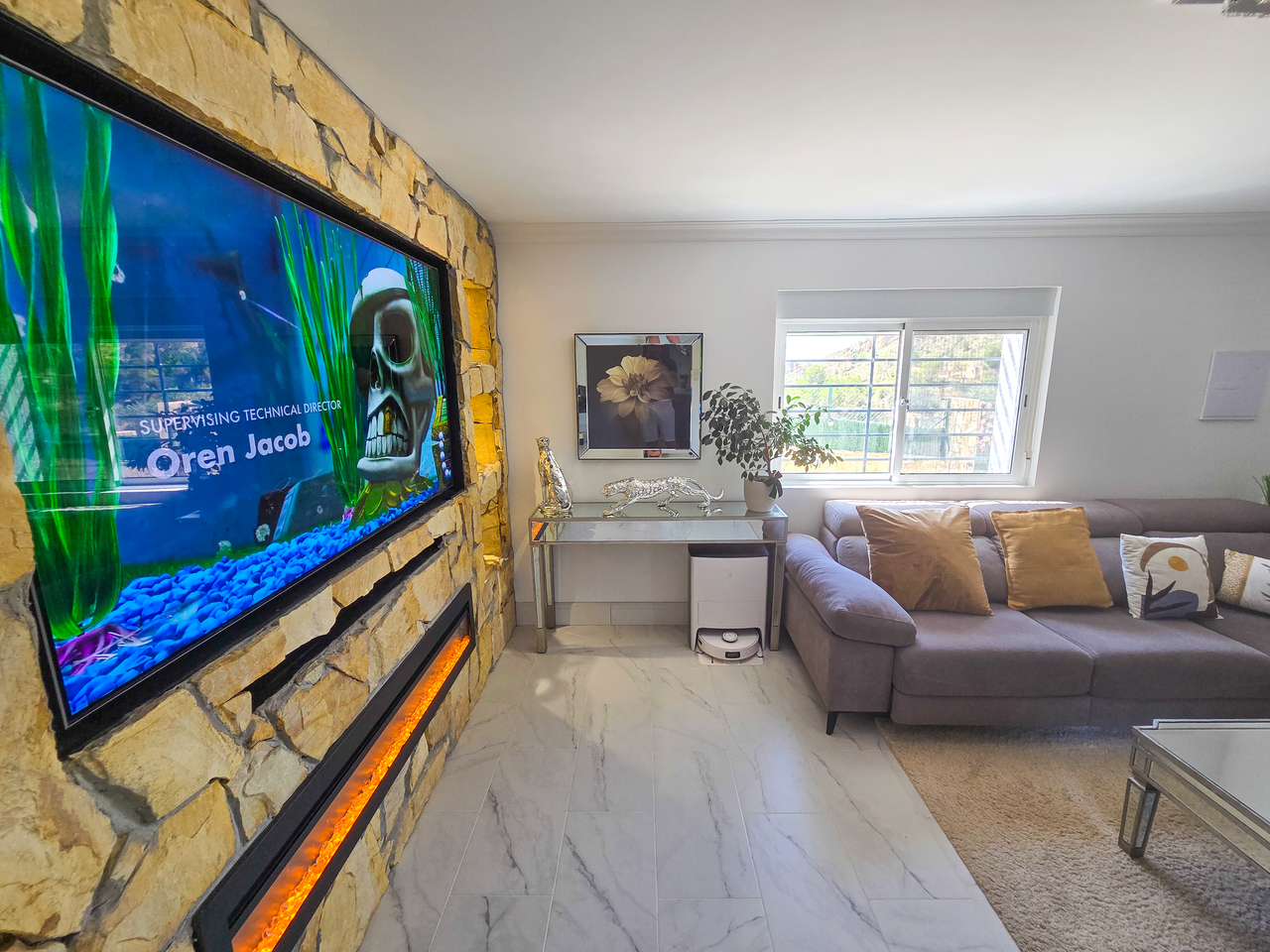 Living room in villa for sale in Crevillent