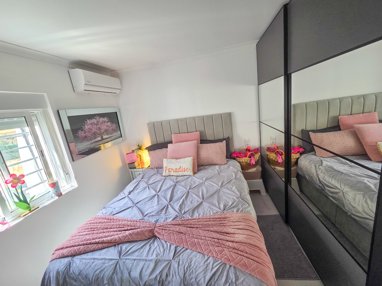 Bathroom in villa for sale in Crevillent