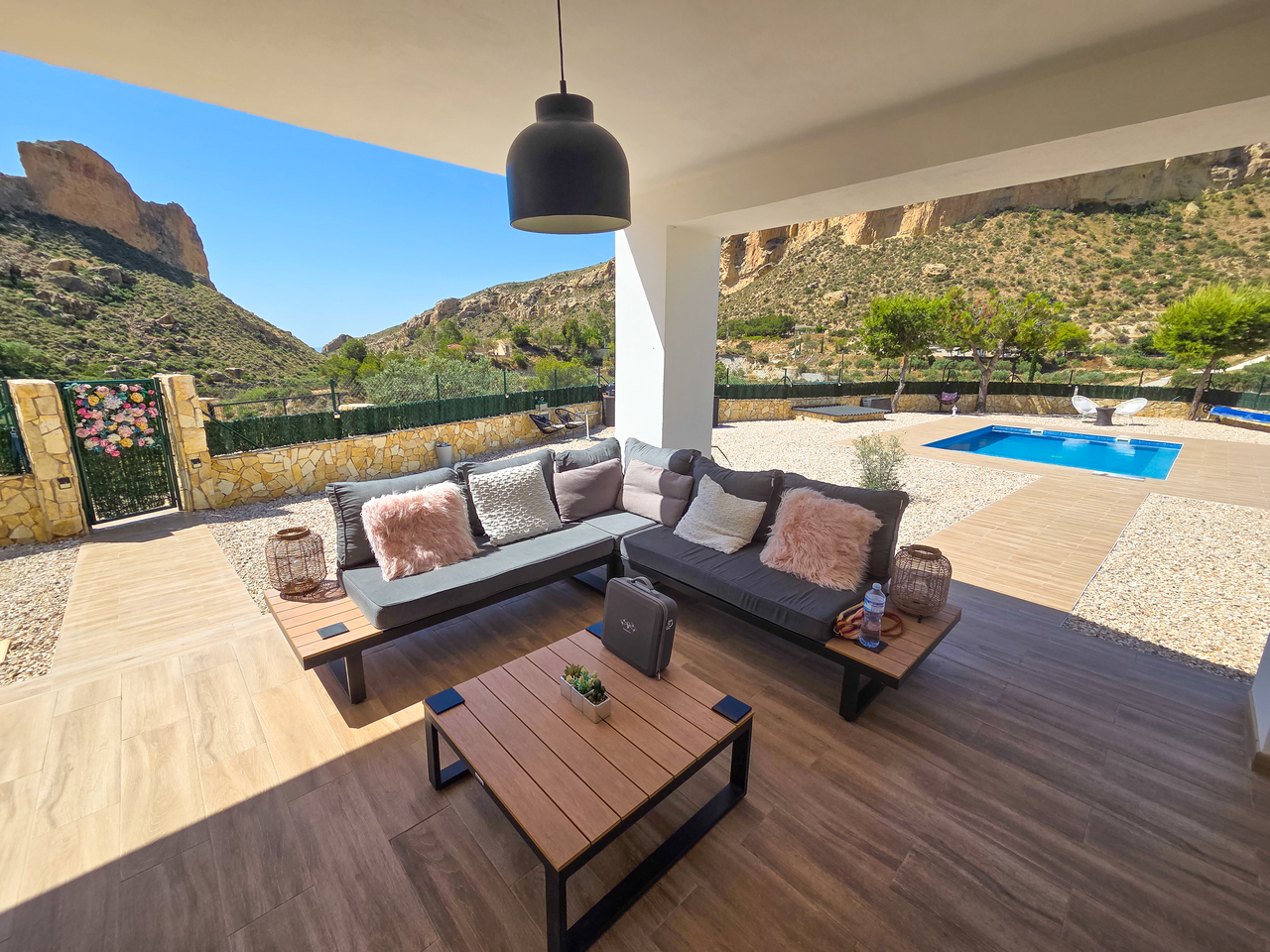 Garden in villa for sale in Crevillent