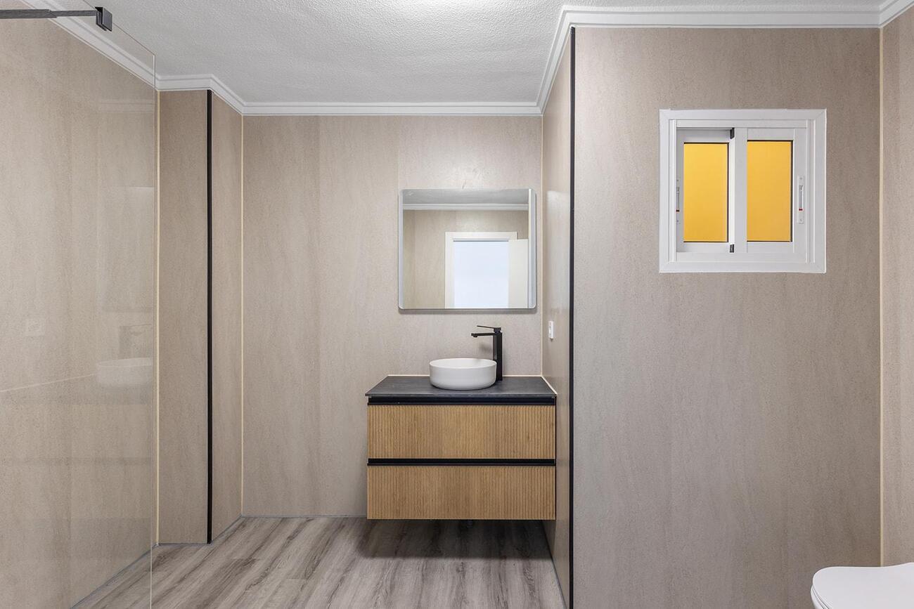 Bathroom in apartment for sale in Benijofar