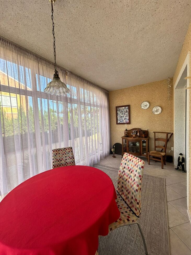 Bedroom in villa for sale in Torrevieja