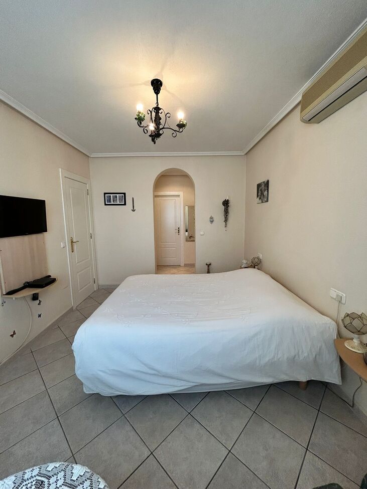 Kitchen in villa for sale in Torrevieja
