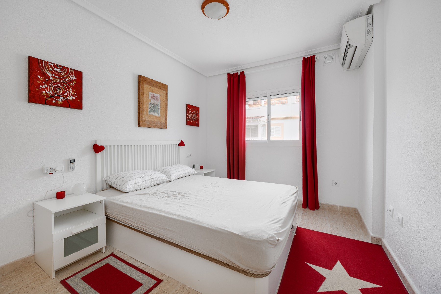 Garden in apartment for sale in Orihuela Costa