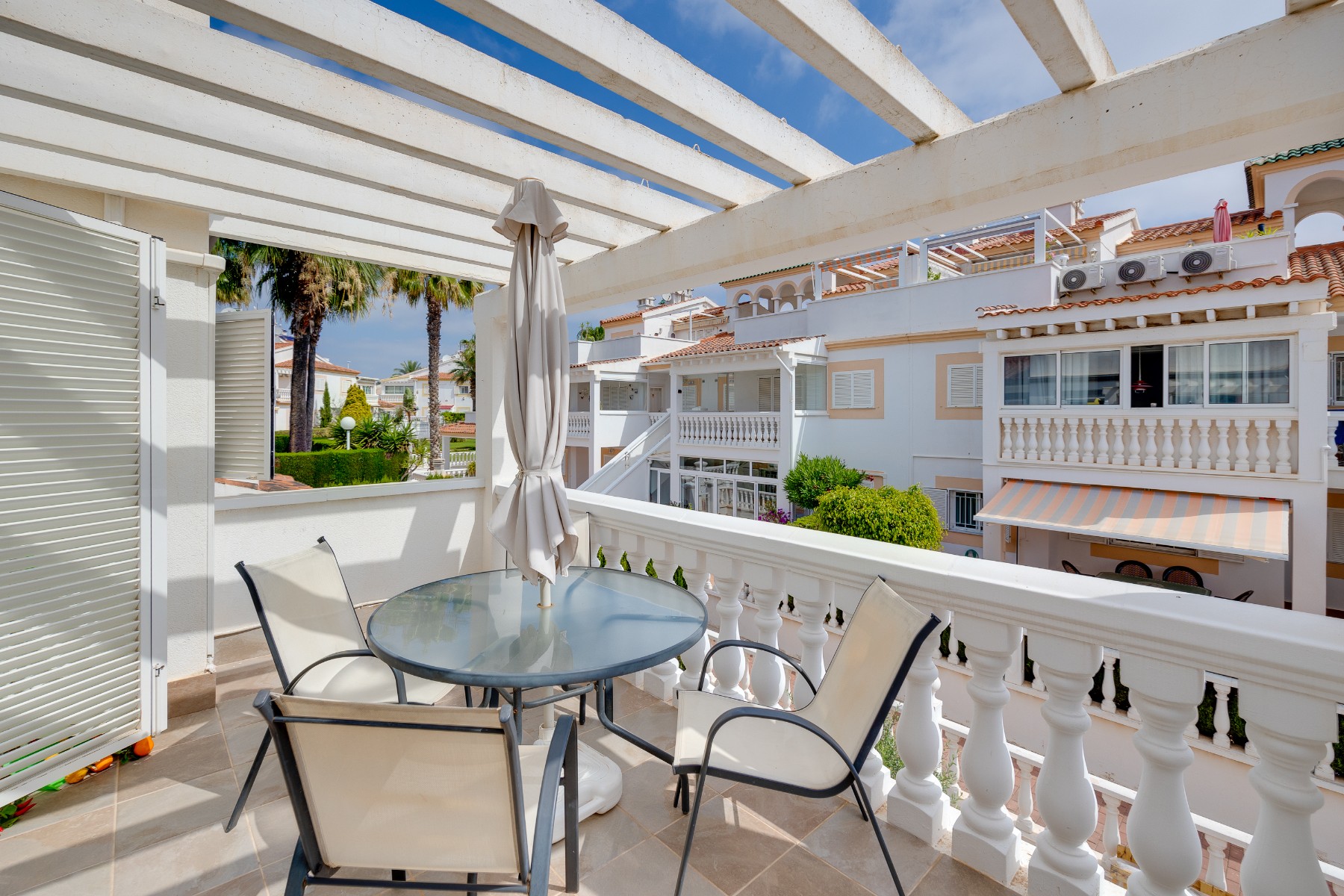 Bedroom in apartment for sale in Orihuela Costa