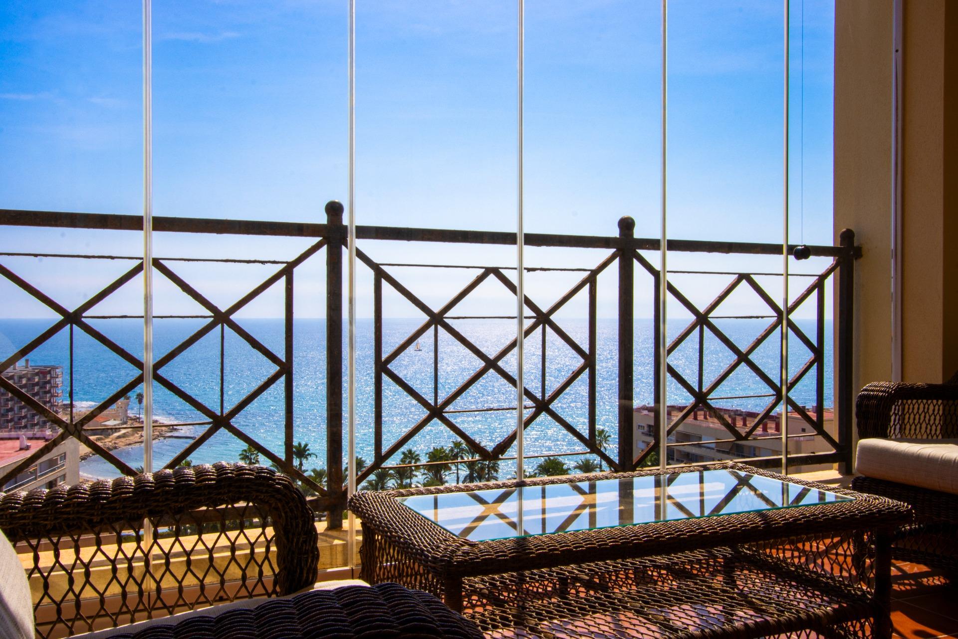 Master bedroom in apartment for sale in Torrevieja