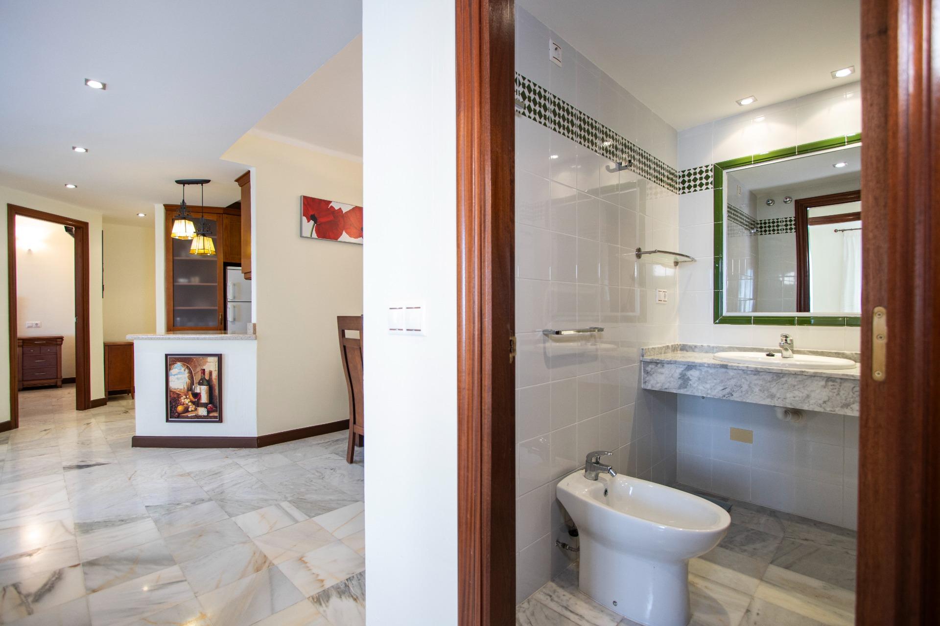 Bedroom in apartment for sale in Torrevieja