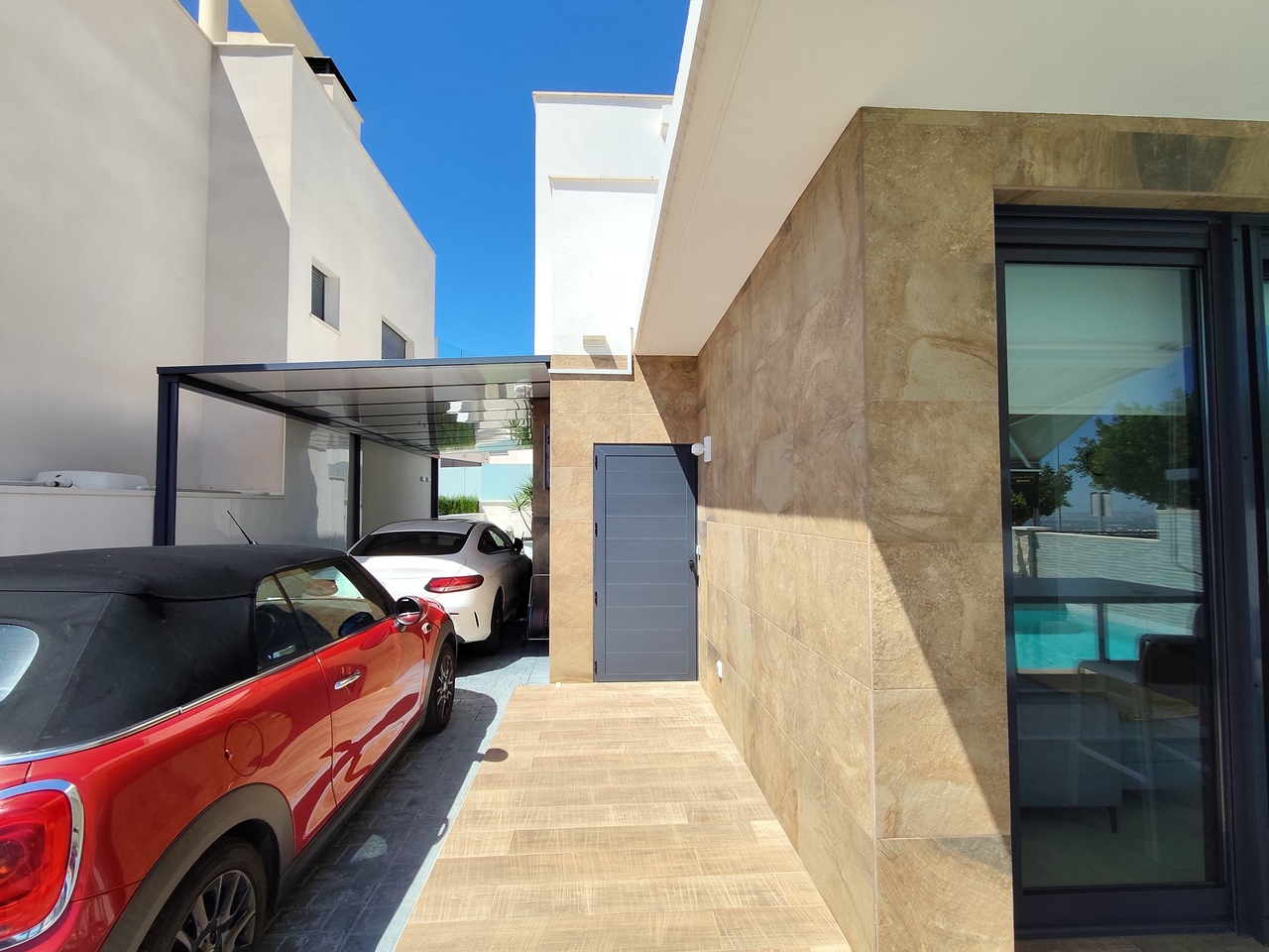 Pool area in villa for sale in San Miguel de Salinas