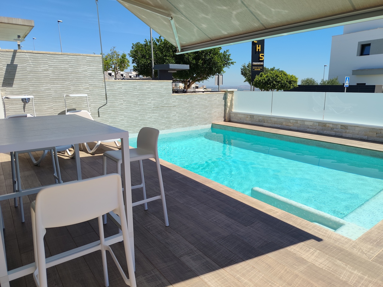 Dining area in villa for sale in San Miguel de Salinas