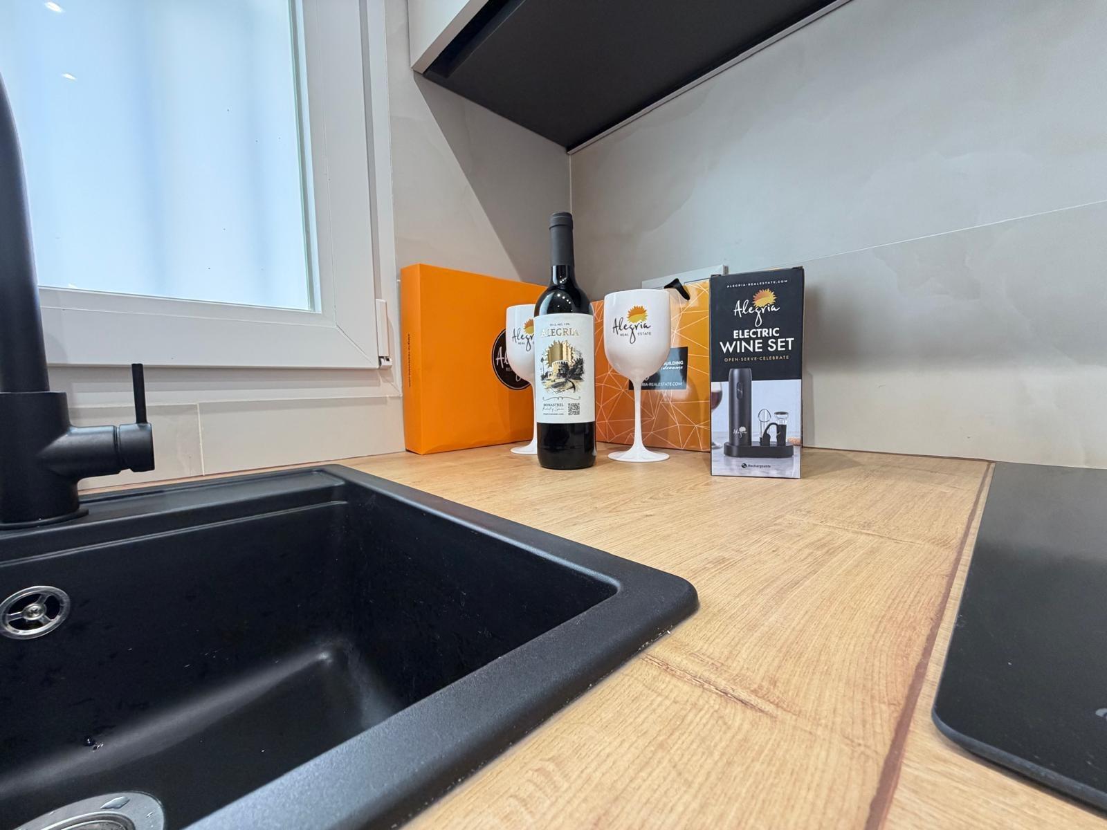 Master bedroom in apartment for sale in Torrevieja