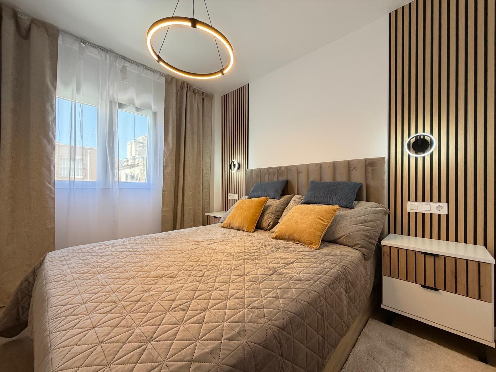 Bedroom in apartment for sale in Torrevieja