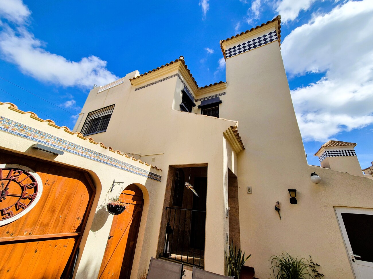 Terrace in villa for sale in Villamartin