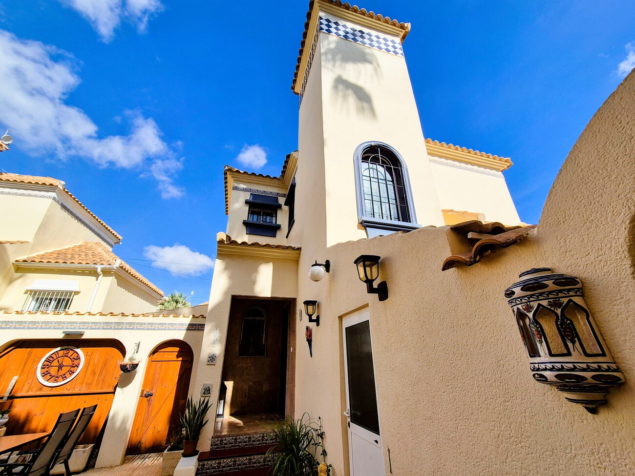 Terrace in villa for sale in Villamartin