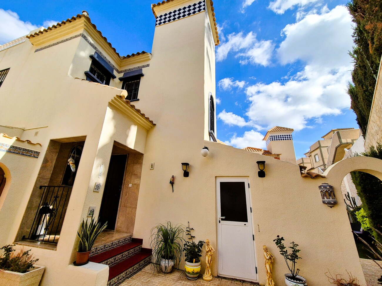 Pool area in villa for sale in Villamartin