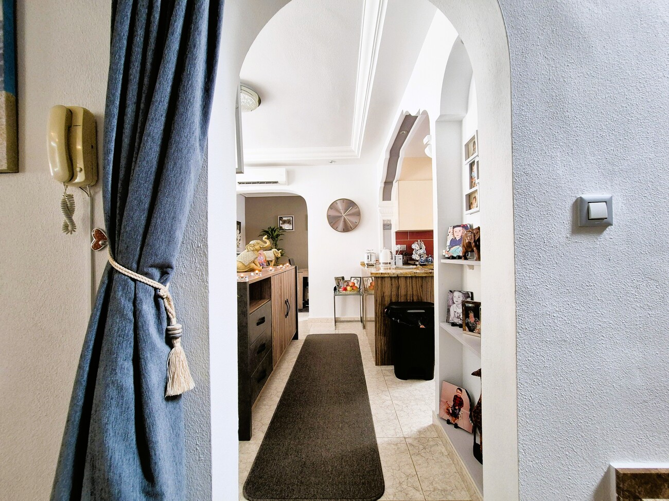 Bedroom in villa for sale in Villamartin