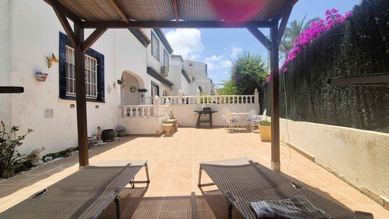 Master bedroom in terraced for sale in Los Dolses