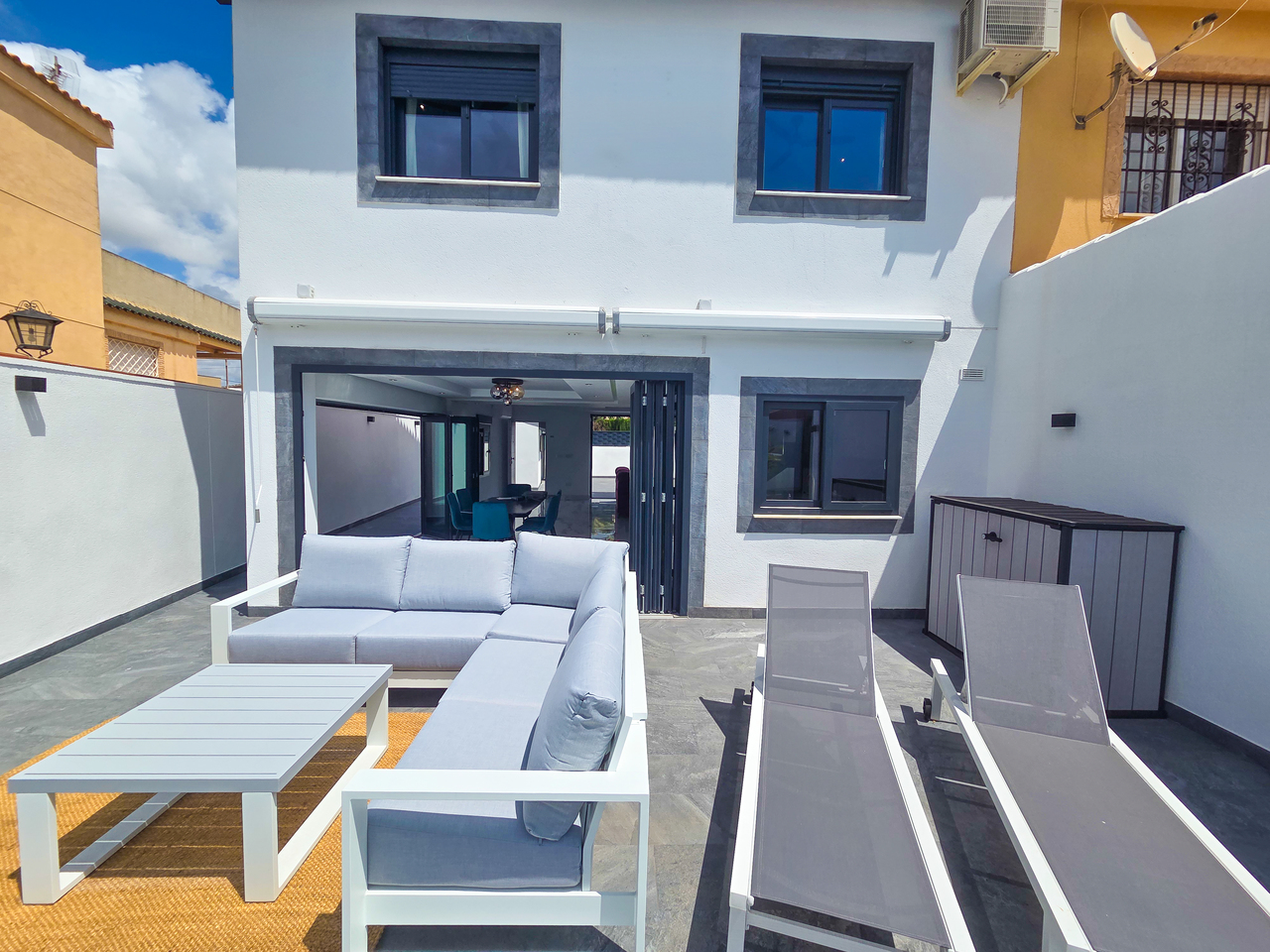 Master bedroom in terraced for sale in Los Urrutias
