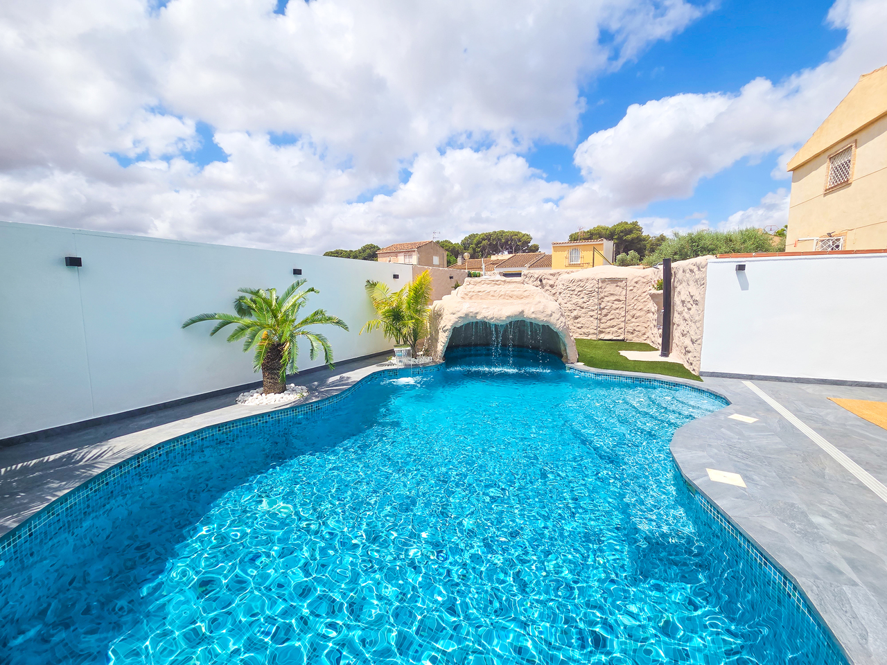Bathroom in terraced for sale in Los Urrutias