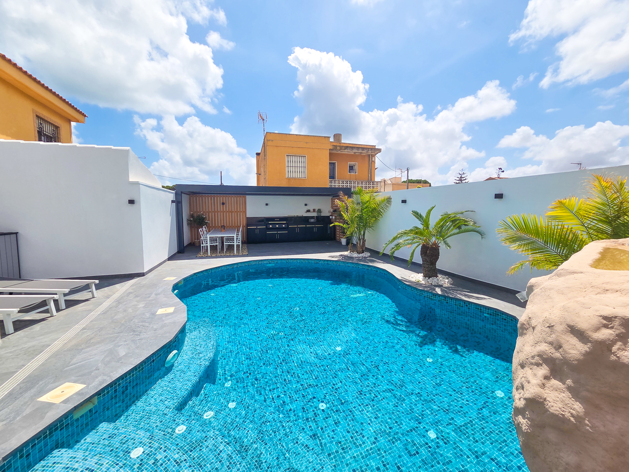 Terrace in terraced for sale in Los Urrutias