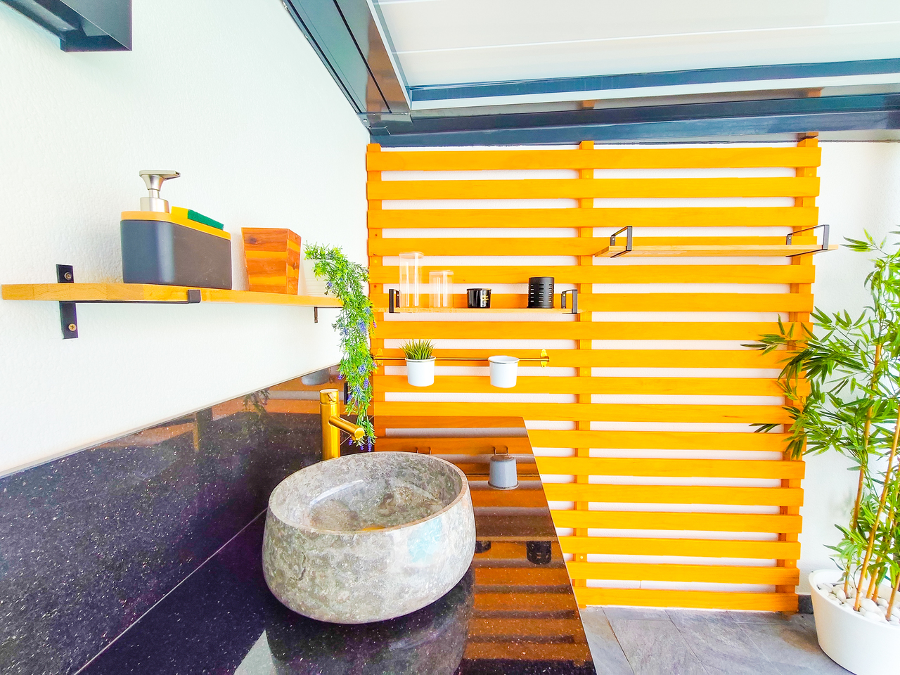Exterior view in terraced for sale in Los Urrutias