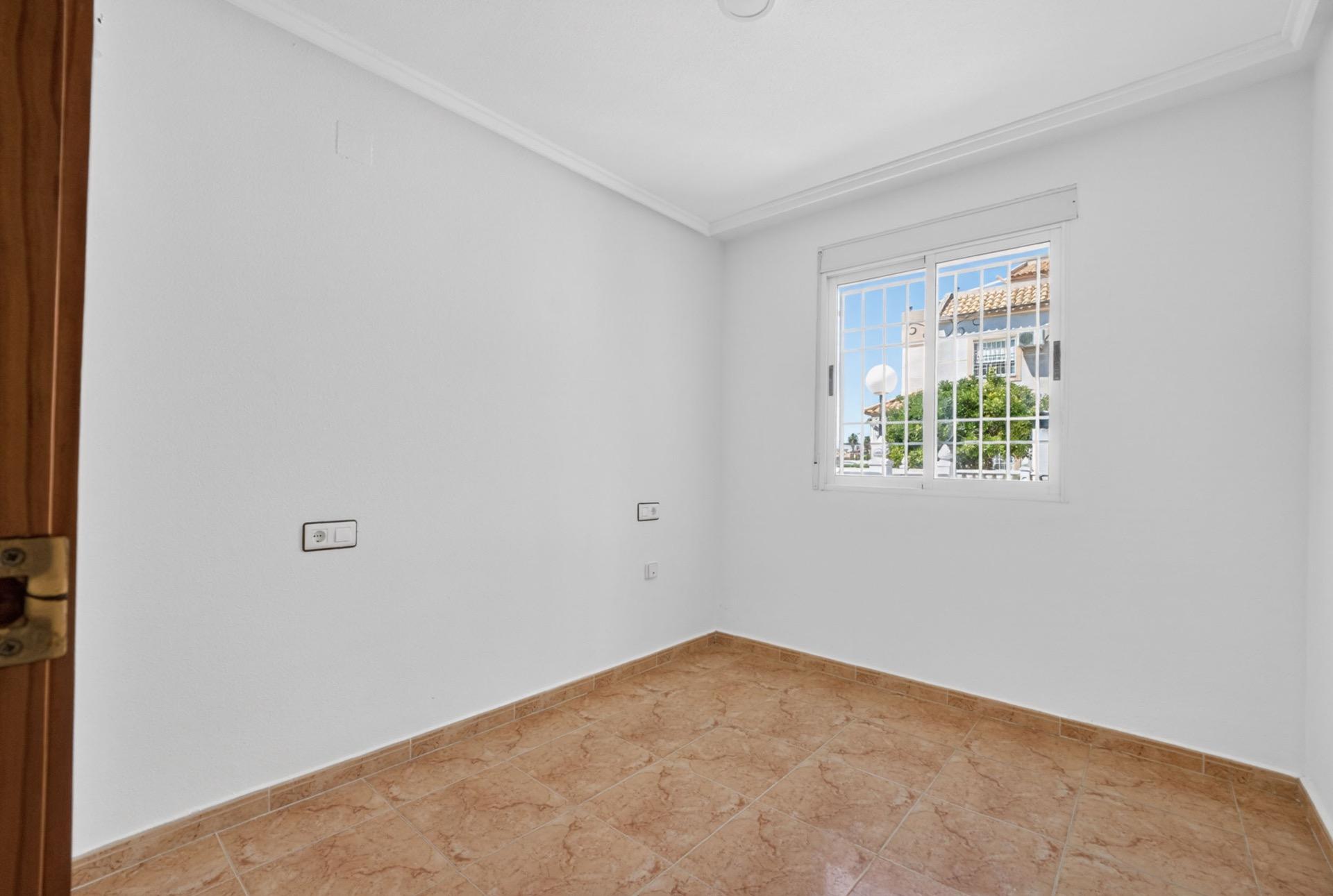 Terrace in apartment for sale in Torrevieja