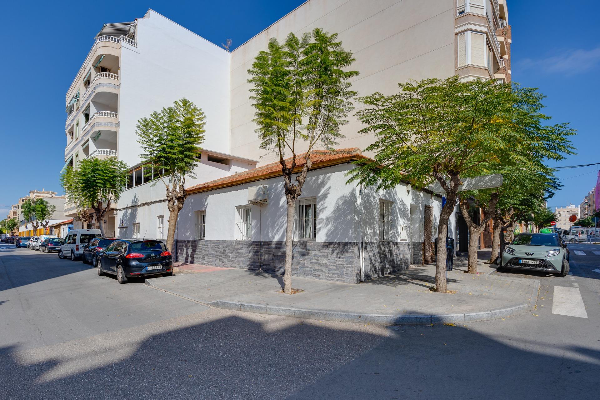 Dining area in terraced for sale in Torrevieja