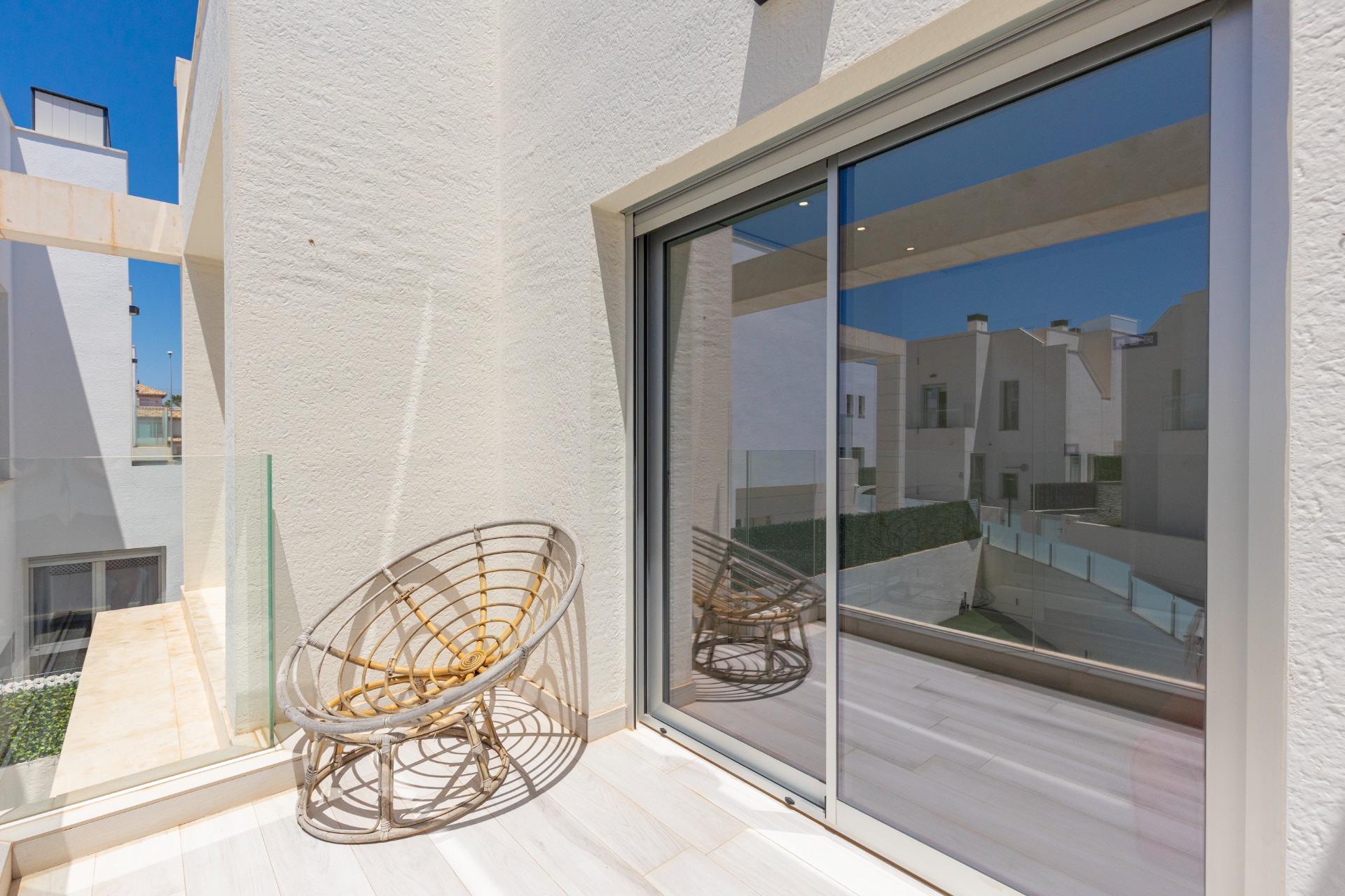 Exterior view in villa for sale in Orihuela Costa