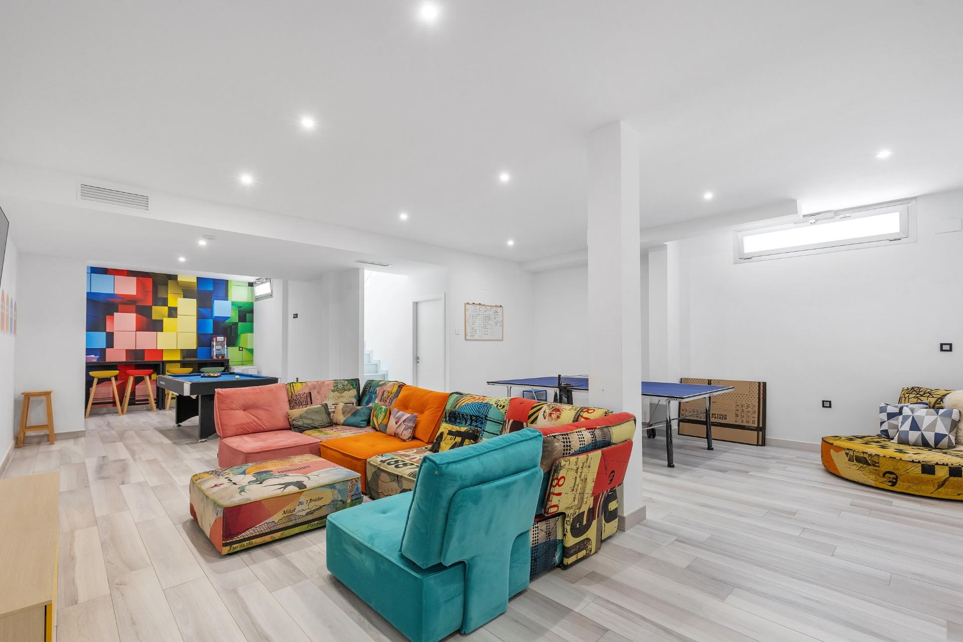Terrace in villa for sale in Orihuela Costa