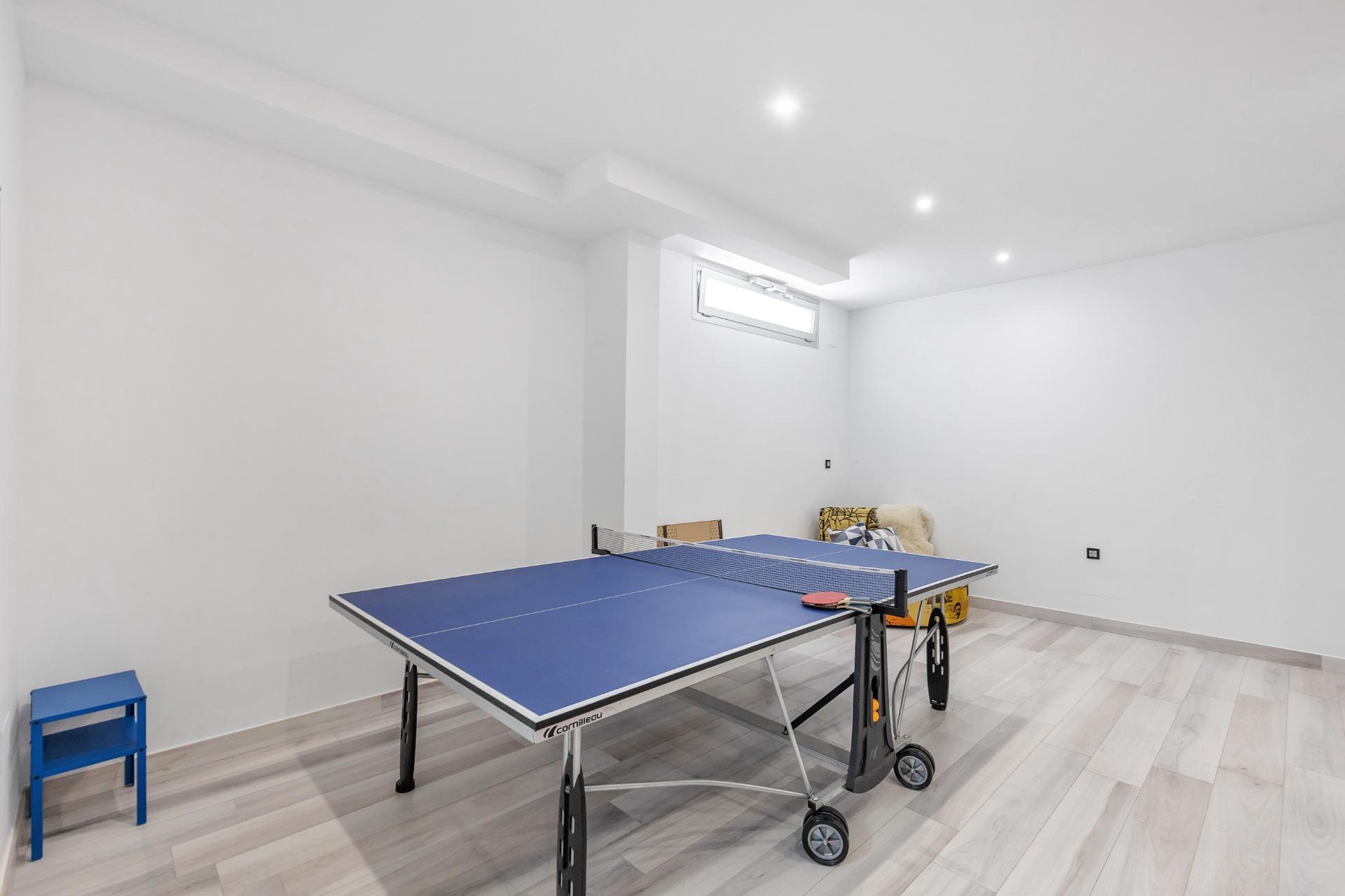 Bedroom in villa for sale in Orihuela Costa
