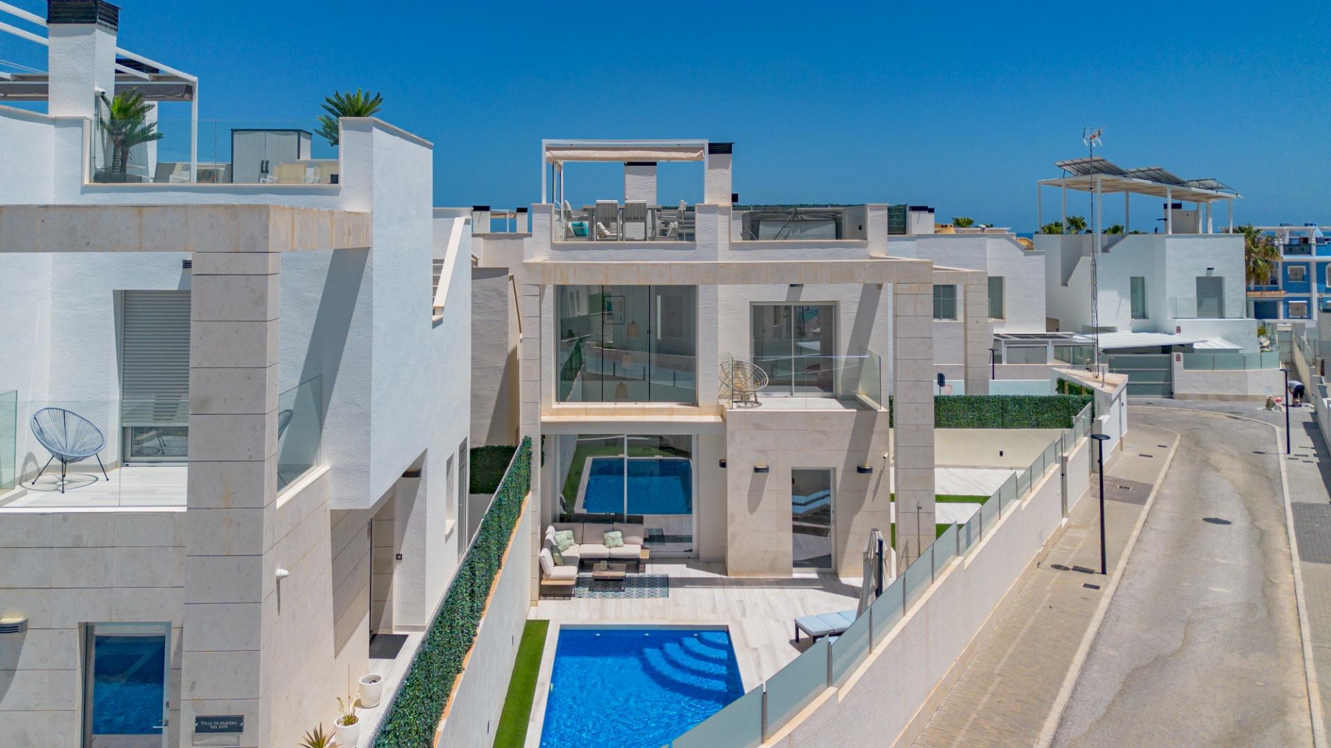 Living room in villa for sale in Orihuela Costa