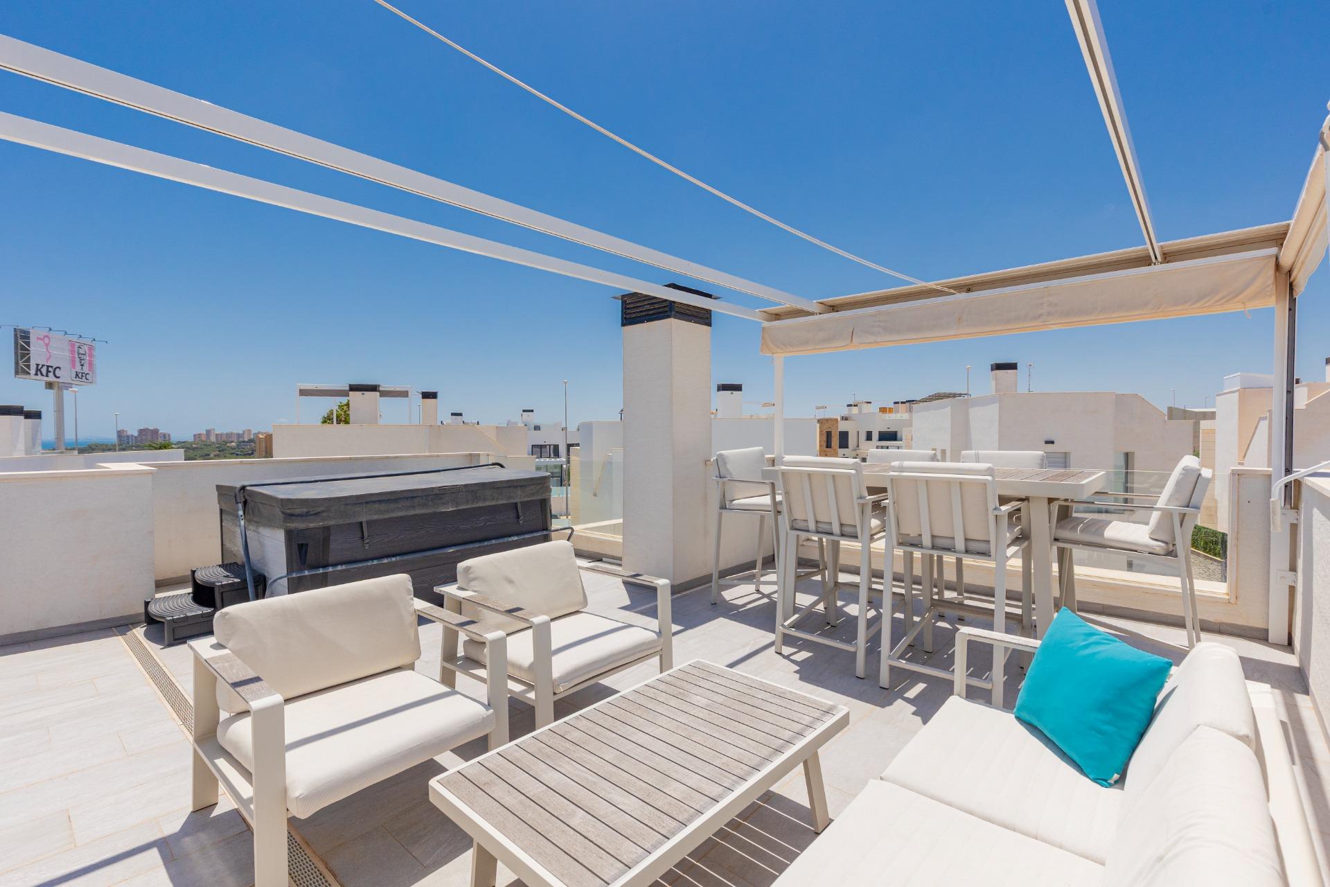 Exterior view in villa for sale in Orihuela Costa