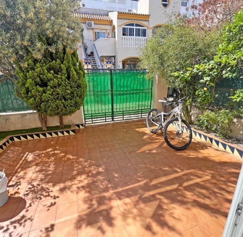 Dining area in terraced for sale in Guardamar del Segura
