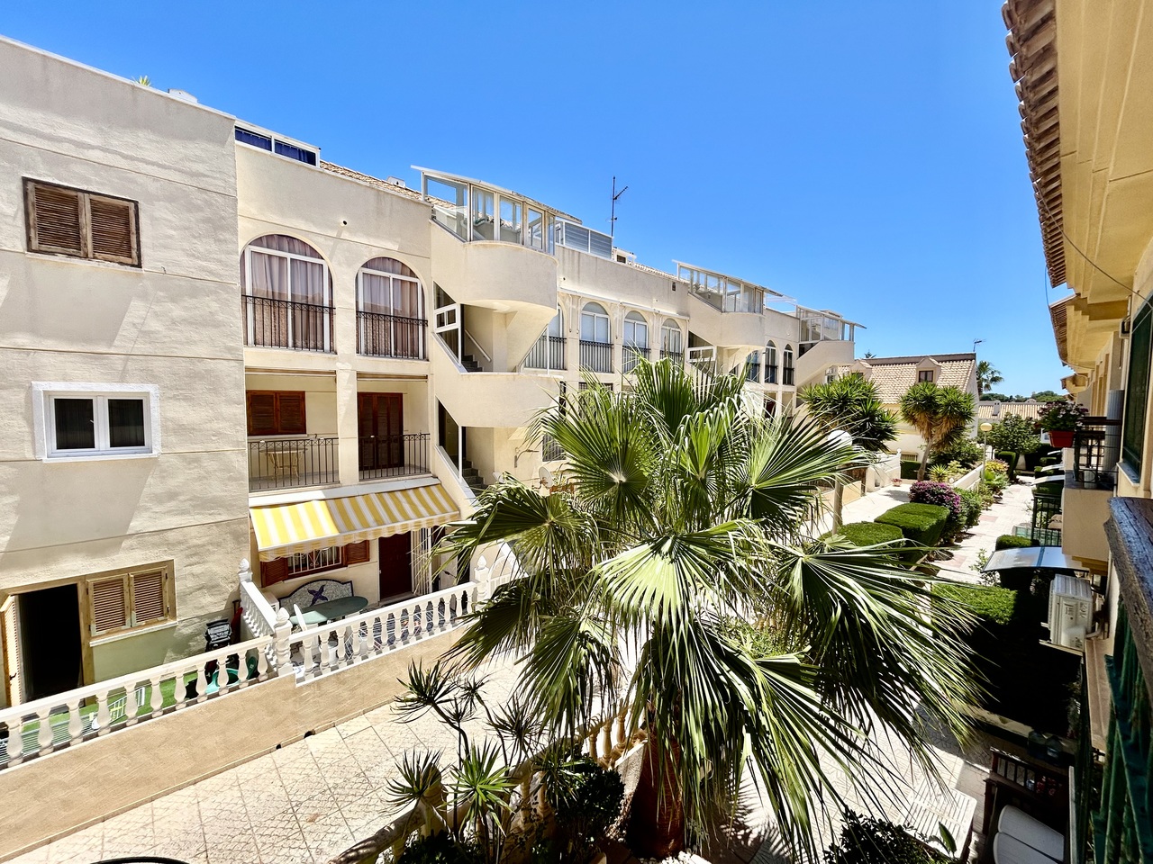 Garden in terraced for sale in La Zenia