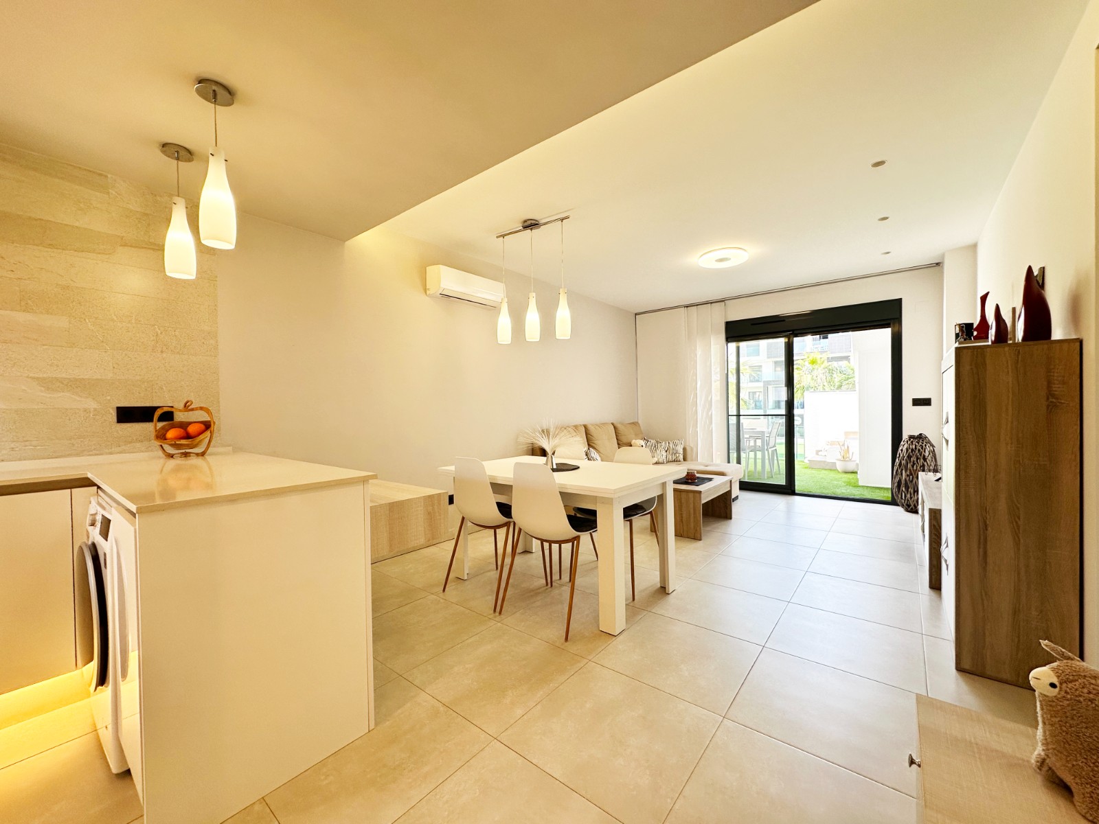 Living room in penthouse for sale in Guardamar del Segura