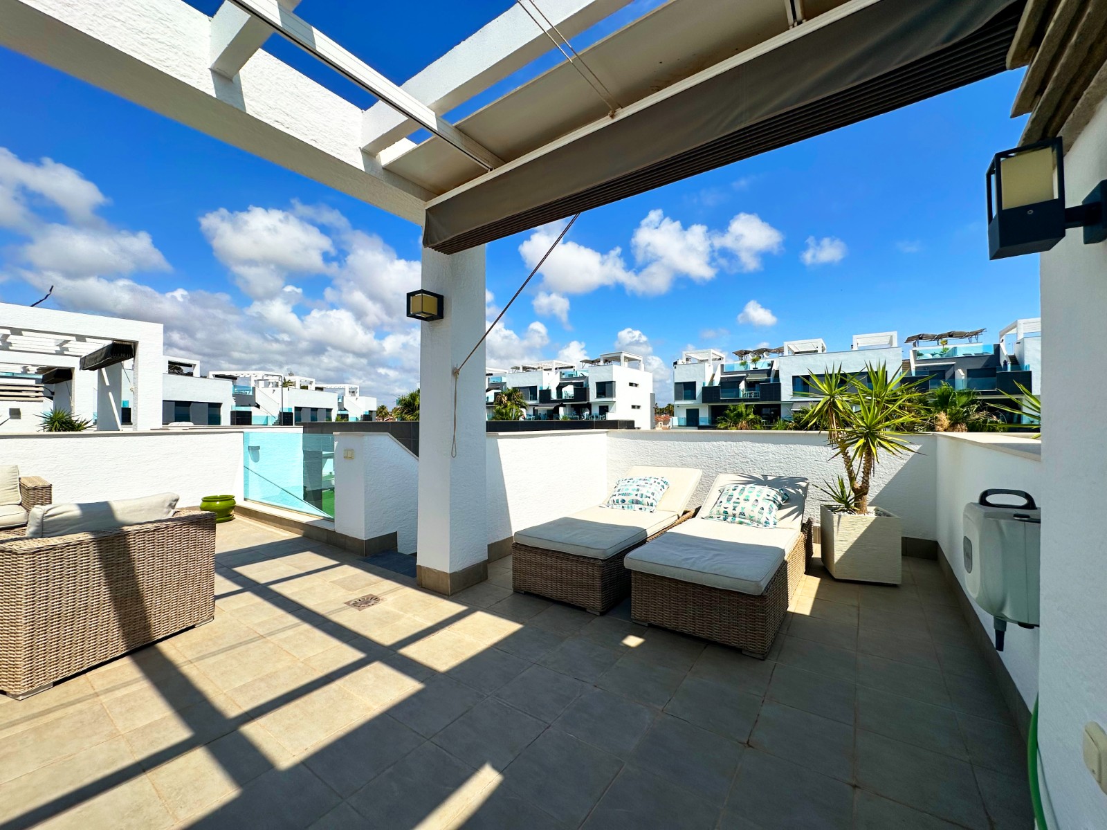 Kitchen in penthouse for sale in Guardamar del Segura
