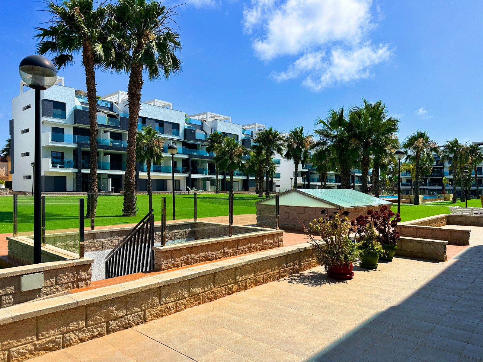 Terrace in penthouse for sale in Guardamar del Segura