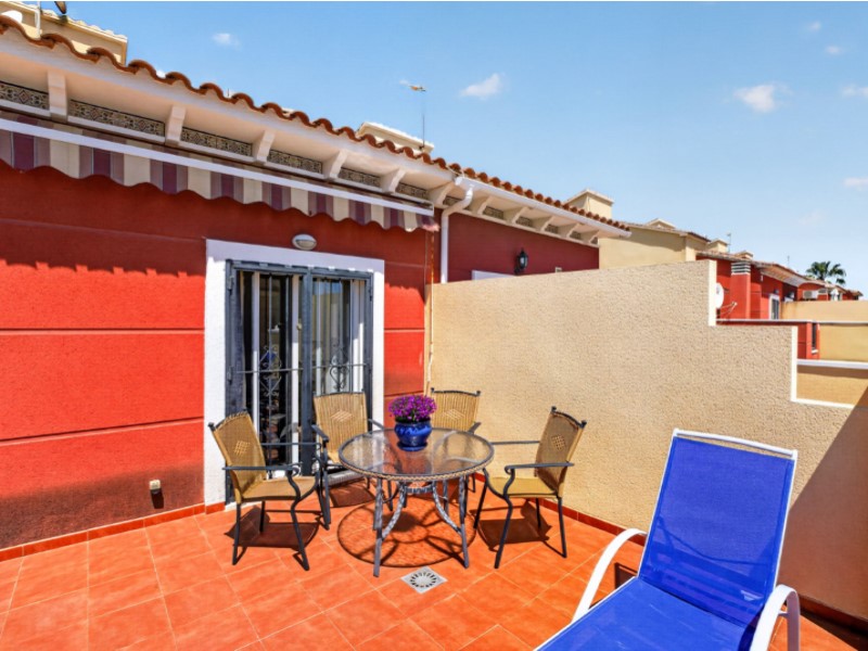 Exterior view in terraced for sale in Torrevieja