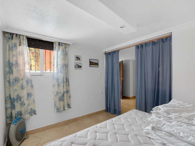 Bedroom in terraced for sale in Torrevieja
