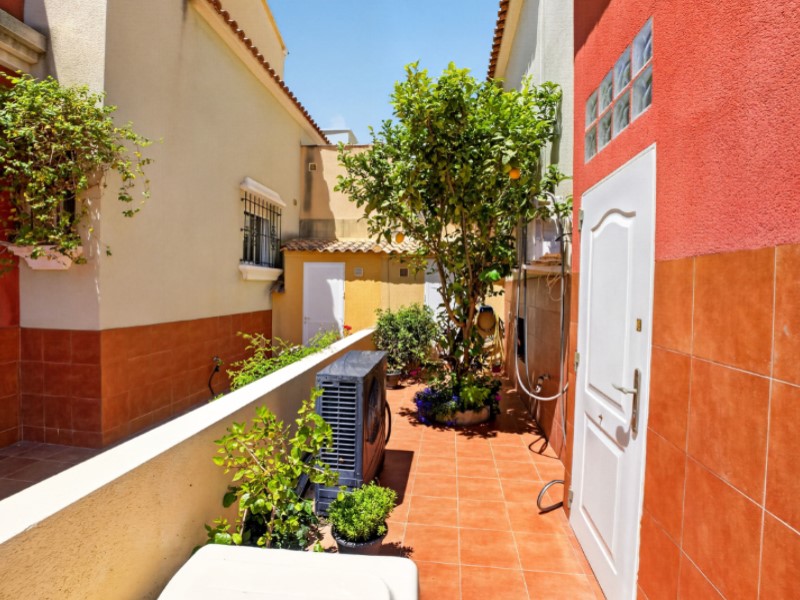 Master bedroom in terraced for sale in Torrevieja