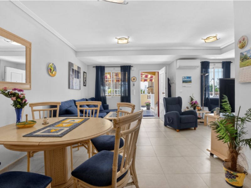 Garden in terraced for sale in Torrevieja