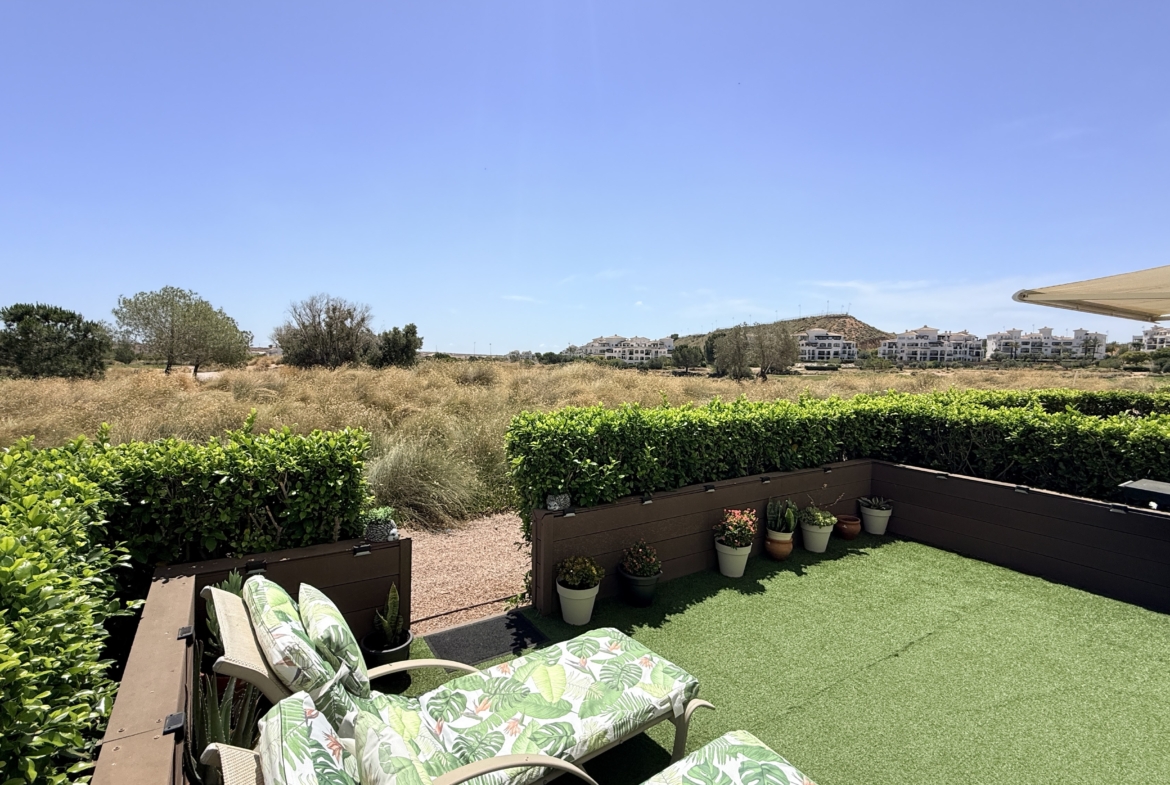 Resort Apartment con Vista sul Campo da Golf: un Tocco di Lusso nella Costa Blanca