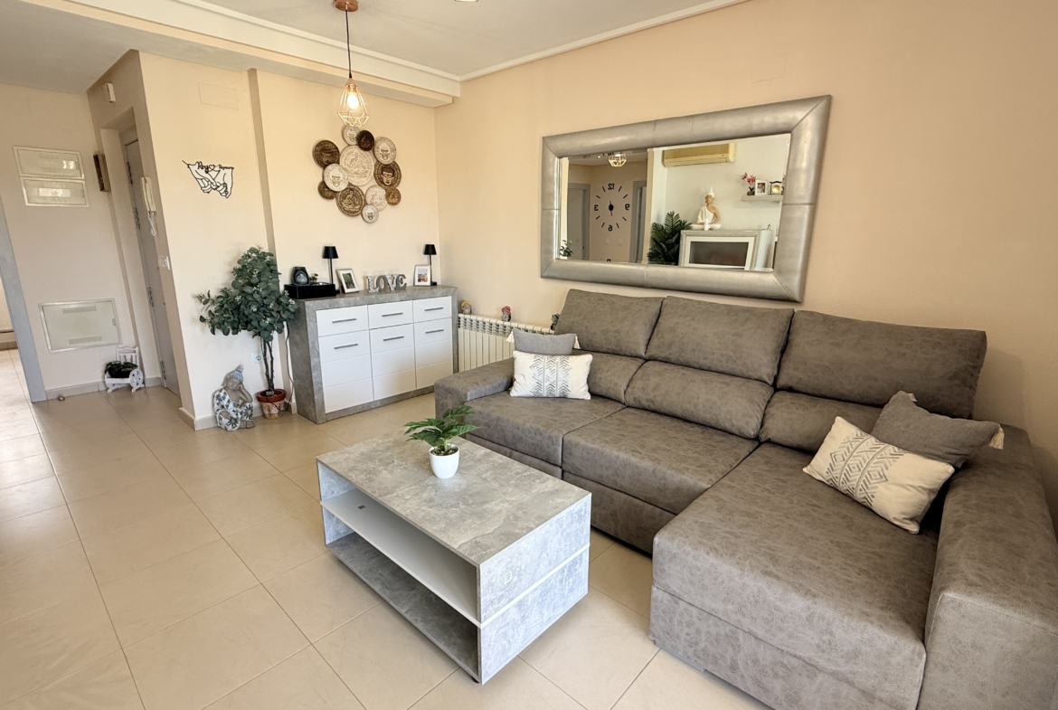 Resort Apartment con Vista sul Campo da Golf: un Tocco di Lusso nella Costa Blanca