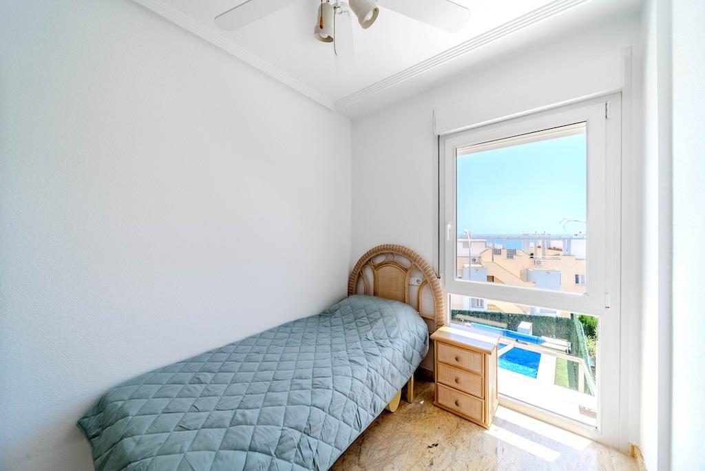 Dining area in terraced for sale in Orihuela Costa