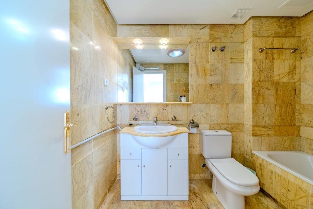 Bedroom in terraced for sale in Orihuela Costa