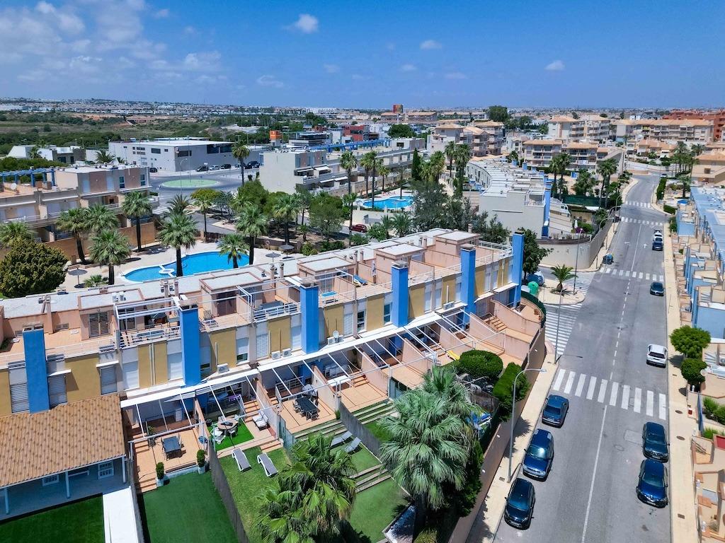 Dining area in terraced for sale in Orihuela Costa