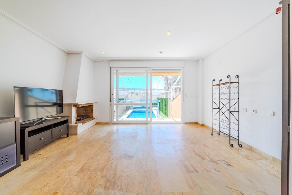 Bedroom in terraced for sale in Orihuela Costa